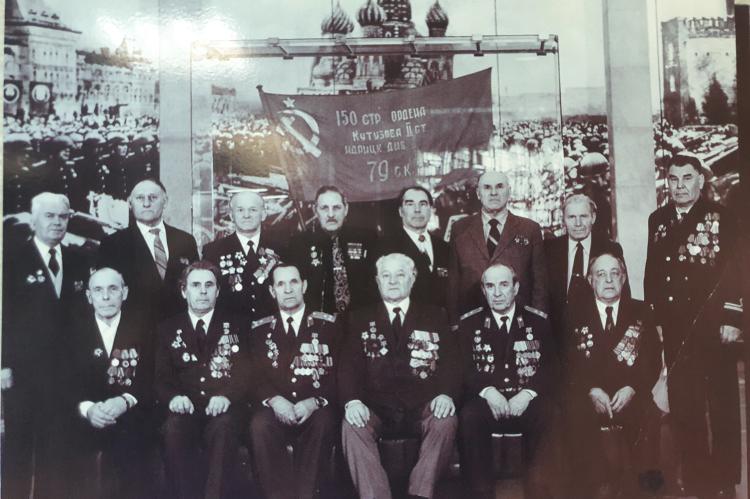 Ветераны Великой Отечественной войны, посвятившие всю свою жизнь службе в правоохранительных органах. Алексей Карпачев на фото в нижнем ряду второй слева.