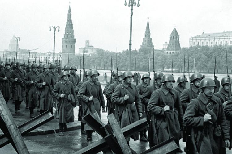В самом начале Великой Отечественной войны началась подготовка к битве за Москву.