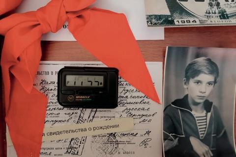В средней школе № 9 города Серпухова открыт музей имени Романа Катасонова, в котором представлены фотографии, документы и личные вещи героя.